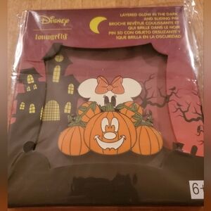 Disney "Mickey-O-Lantern & Minnie Mouse Ghost" Loungefly Glow In The Dark Pin LE